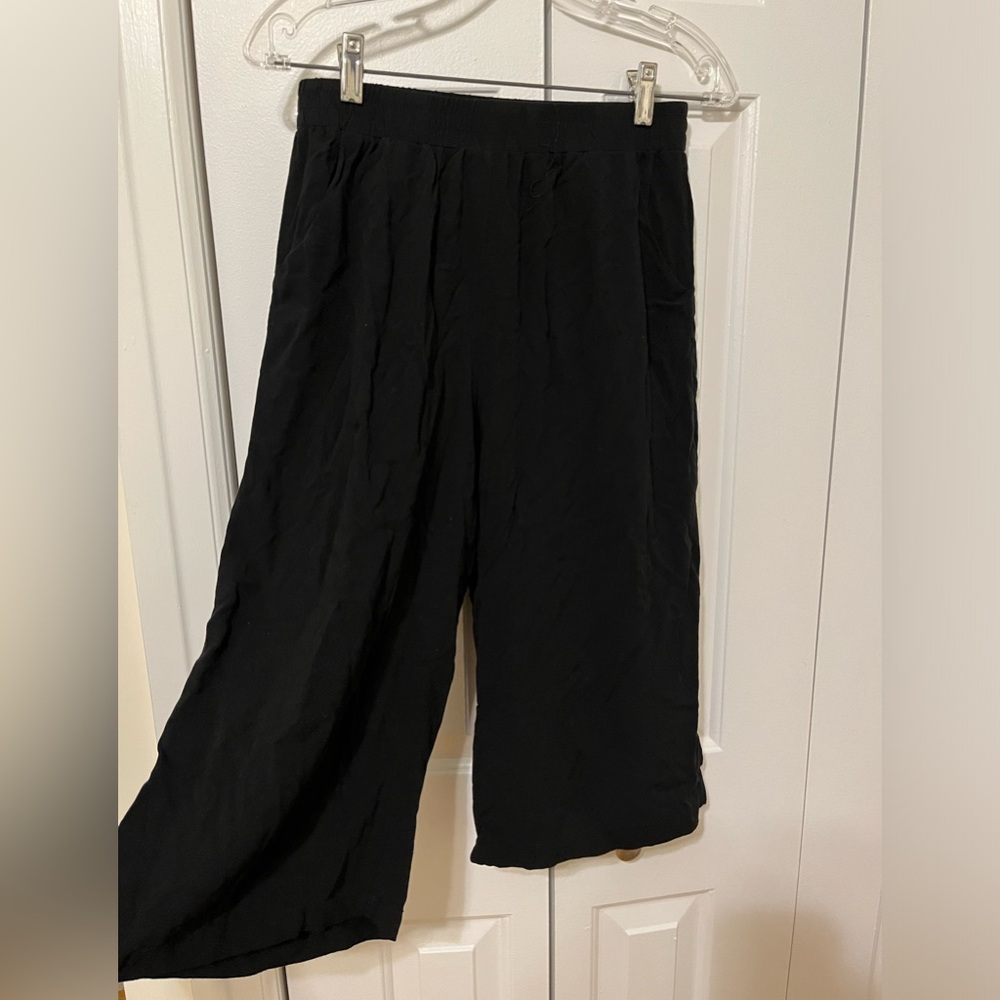 Capri pants